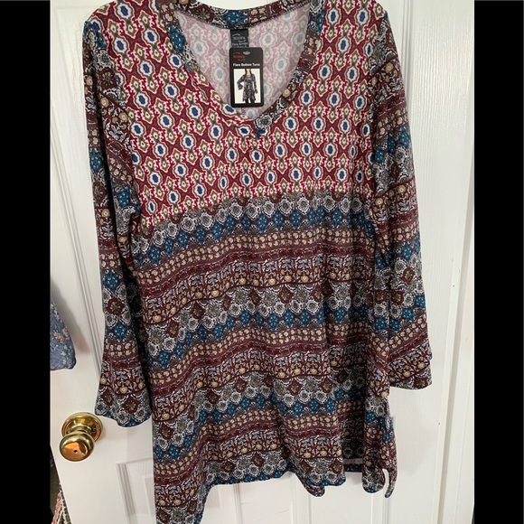 WinWin Tops - 2/$25.   Winwin tunic top with flare sleeves.  Perfect with leggings and boots